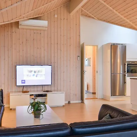 Four-bedroom Holiday In Harboore Ferienhaus