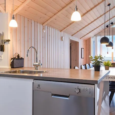 Ferienhaus Four-bedroom Holiday In Harboore